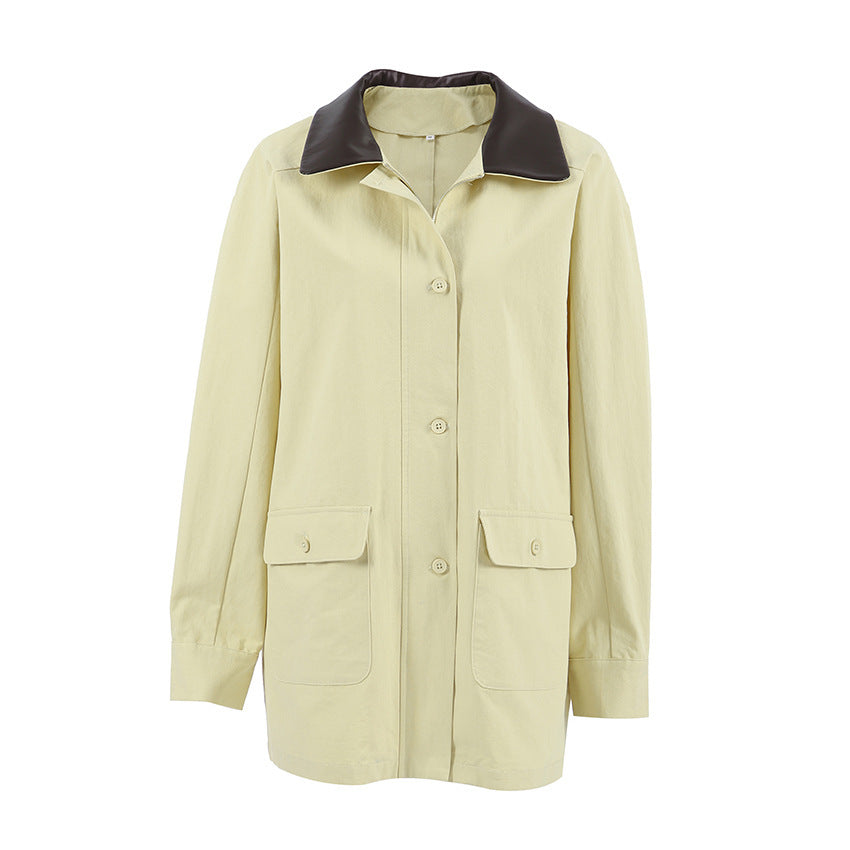 Lässige Polokragenjacke aus kontrastierender Baumwolle